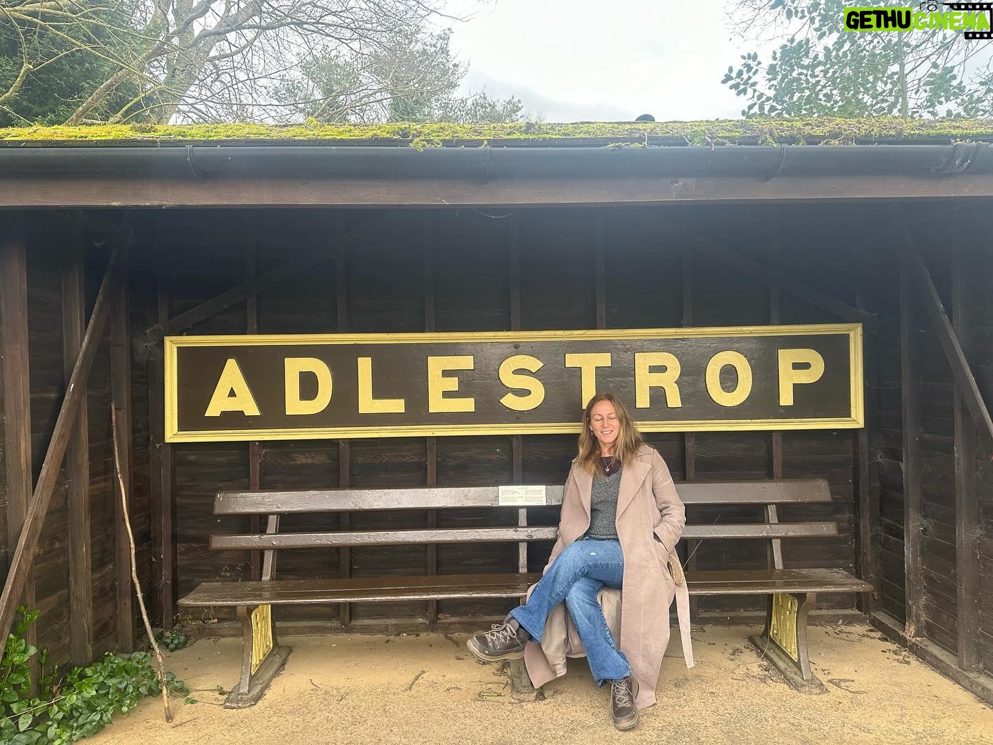 Beatie Edney - 105 Likes - Weekend - well week day away - with @allieesiri , of course it would contain poems, as she is a brilliant poetry editor (including my favourite book 365 Poems for Life). This poem Adelstrop is by Edward Thomas who died in WW1. Adlestrop by Edward Thomas
Yes. I remember Adlestrop —
The name, because one afternoon
Of heat the express-train drew up there
Unwontedly. It was late June.
The steam hissed. Someone cleared his throat.
No one left and no one came
On the blare platform. What I saw
Was Adlestrop—only the name
And willows, willow-herb, and grass,
And meadowsweet, and haycocks dry,
No whit less still and lonely fair
Than the high cloudlets in the sky.
And for that minute a blackbird sang
Close by, and round him, mistier,
Farther and farther, all the birds
Of Oxfordshire and Gloucestershire.