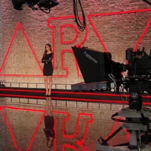 Beatriz Zamorano Instagram - 🔴 ARV 🔴 (📸 @valentina_gar) #laSexta #AlRojoVivo #trabajo #plató #directo #sinfiltros