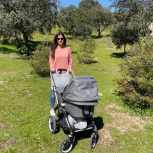 Beatriz Zamorano Instagram - Nuestros ratitos al sol ❣️ #paseos #maternidad #losjunquerazamorano #marzo