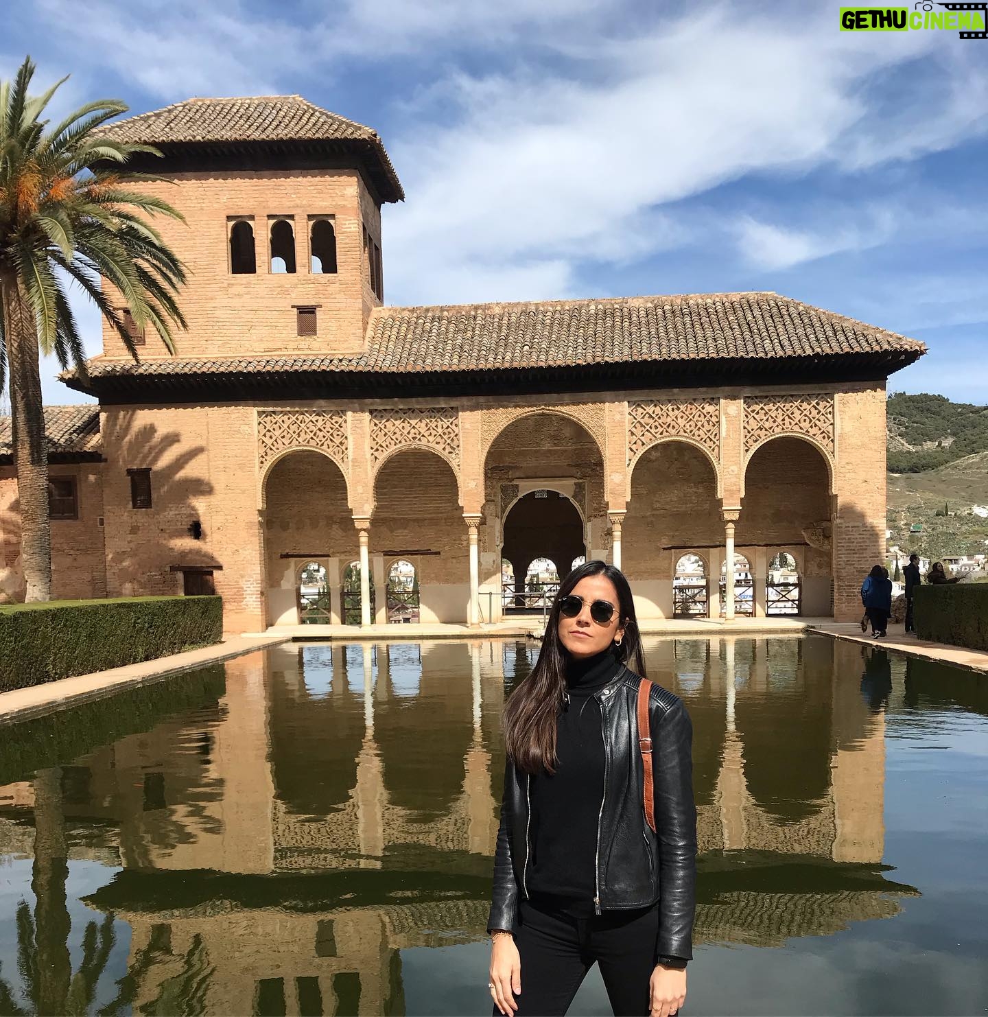 Beatriz Zamorano - 1.3K Likes - Para perderse❣️#Granada #Alhambra #escapada #desconexión #relax #marzo #sinfiltros