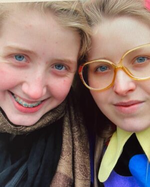 Bebe Cave Instagram - Happy birthday my beautiful big sister @jessiecave ♥️ you inspire me every day even when you’re a massive bitch. I love you!!!