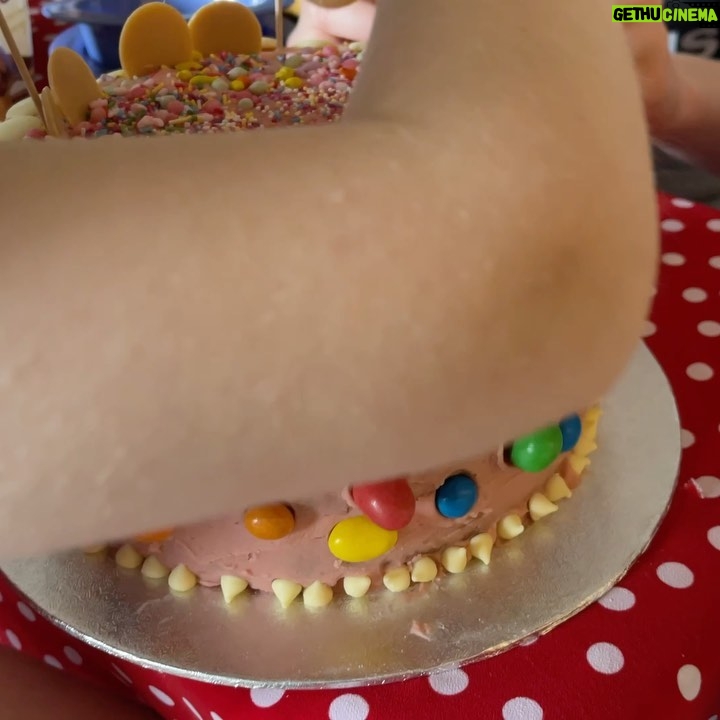 Bebe Cave - 2.6K Likes - auditioning barbies for my nieces birthday cake ? just another monday mate. it’s no secret that for the last few years I have made unhinged cakes and equally unhinged videos about the process and put them up on our patreon! If you are interested in this suuuuuuuuuuuuper informative and educational and brave content (as well as our podcast We Can’t Talk About That Right Now) - follow the link in my bio to subscribe 💕♥️💕 patreon/cavesisters