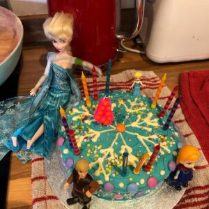Bebe Cave Instagram - auditioning barbies for my nieces birthday cake ? just another monday mate. it’s no secret that for the last few years I have made unhinged cakes and equally unhinged videos about the process and put them up on our patreon! If you are interested in this suuuuuuuuuuuuper informative and educational and brave content (as well as our podcast We Can’t Talk About That Right Now) - follow the link in my bio to subscribe 💕♥️💕 patreon/cavesisters
