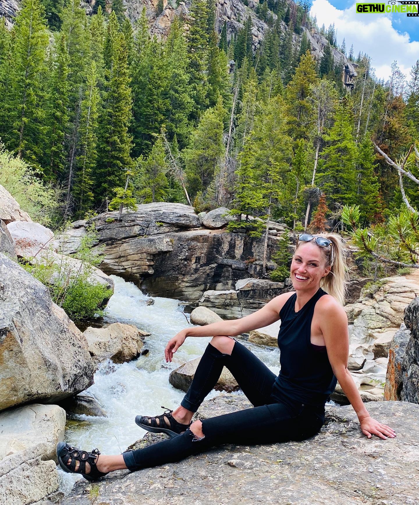 Becky Durst - 618 Likes - Alpine girl at her happiest 🥰