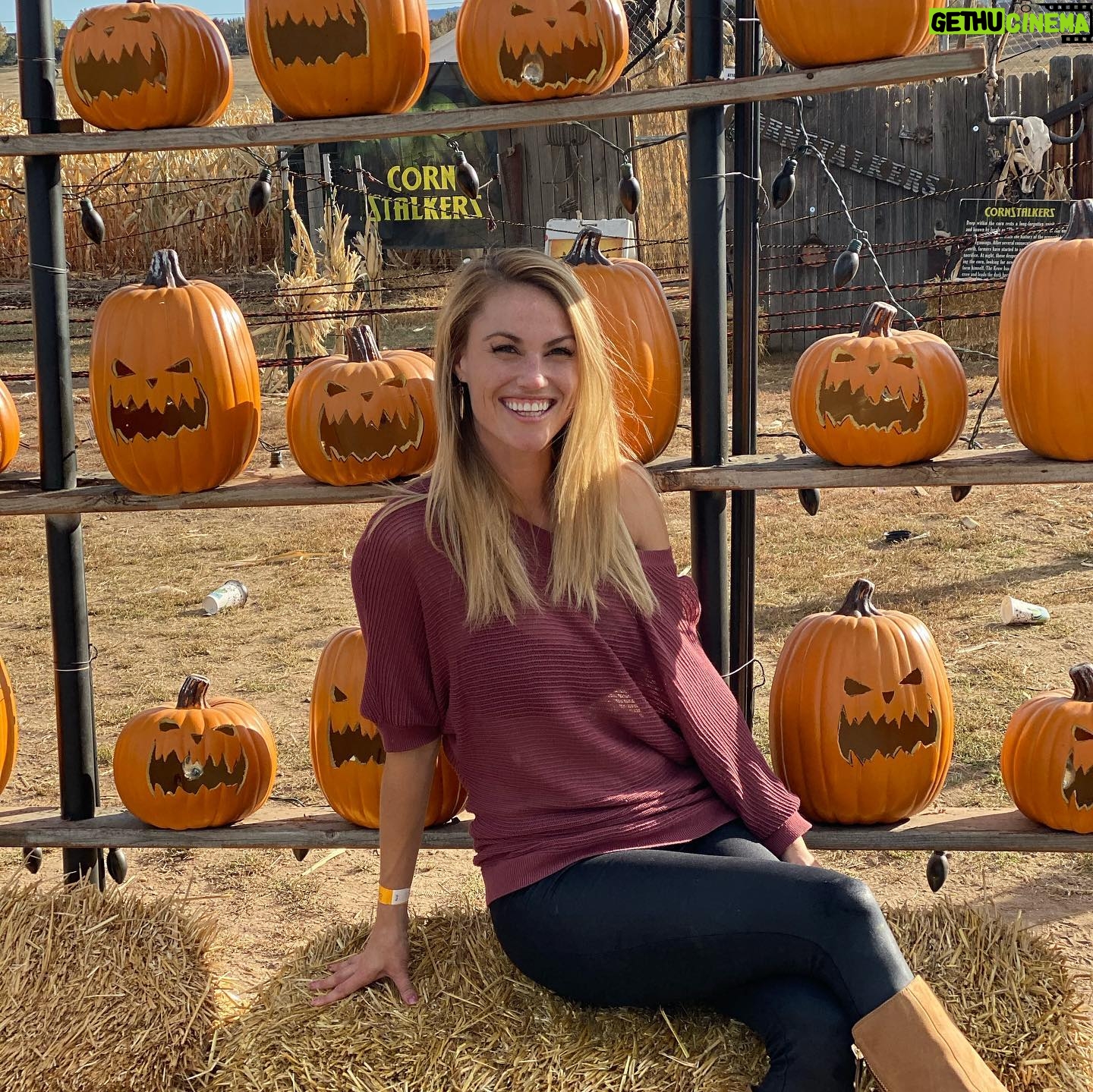 Becky Durst - 1.4K Likes - Do fall festivals even count if you don’t post an IG pic? #basic #sorrynotsorry 🎃