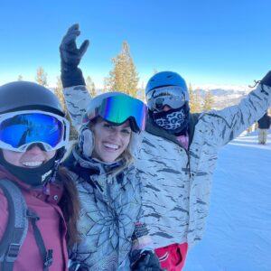 Becky Durst Instagram - Cabins, puppies, friends, & snowboarding. What more could you possibly need?