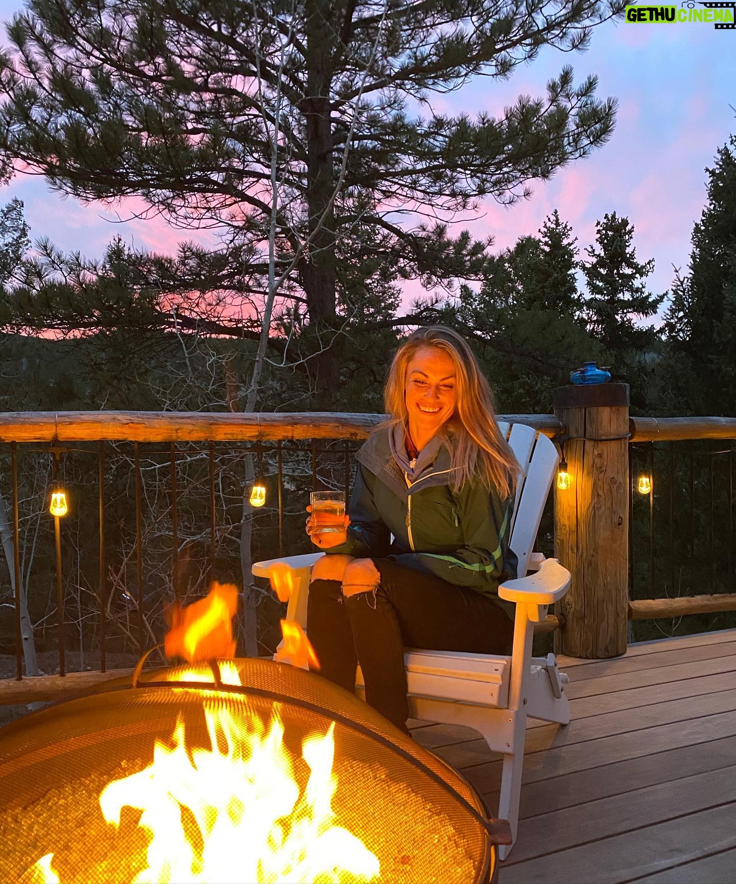 Becky Durst - 674 Likes - Birthday weekend in the mountains with my boy 🥰
While it is strange to not celebrate with others, I can still say my birthday was perfect. 🏔🌲