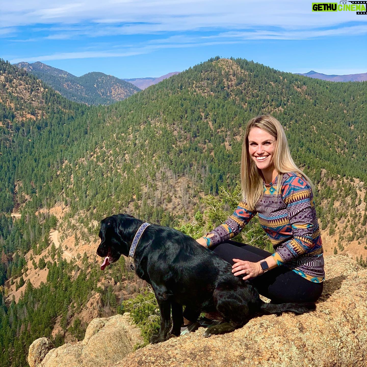 Becky Durst - 895 Likes - Another beautiful weekend 🌲🐕🦺 #sistertime
