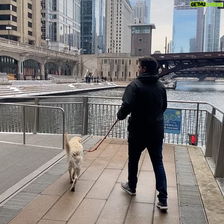 Becky Durst - 777 Likes - WE MOVED TO CHICAGO!!! 😁 Thanks to my incredible husband for supporting me and my financial career! Excited to see what the is new chapter brings.