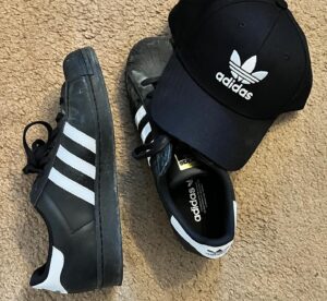 Bedük Instagram - Geçen akşam @adidas.turkiye ‘nin @adidasoriginals partisinde sahnedeydik ◾️◾️◾️ enfes bir geceydi 🔥 seviyorum 😎 @cpmistanbul