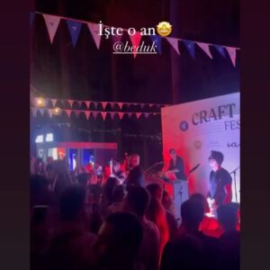 Bedük Instagram - Last week 🔥⭐️ sondaki video bizim yan bahçeye dalan yavru tilkiler. Mutlu ol diye koydum 🫠