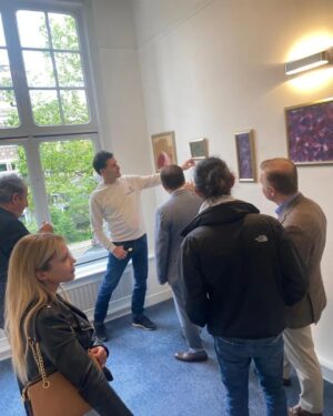 Bekir Aksoy Instagram - Asil Aksoy resim sergisi Amsterdam 'da. #art #paintings #sanat #paintings #painting #abstract #abstractart #soyut #tablo #sanat #contamporaryart #resim #türkiye #turkishpainter #turkishart #turkey #amsterdam #holland