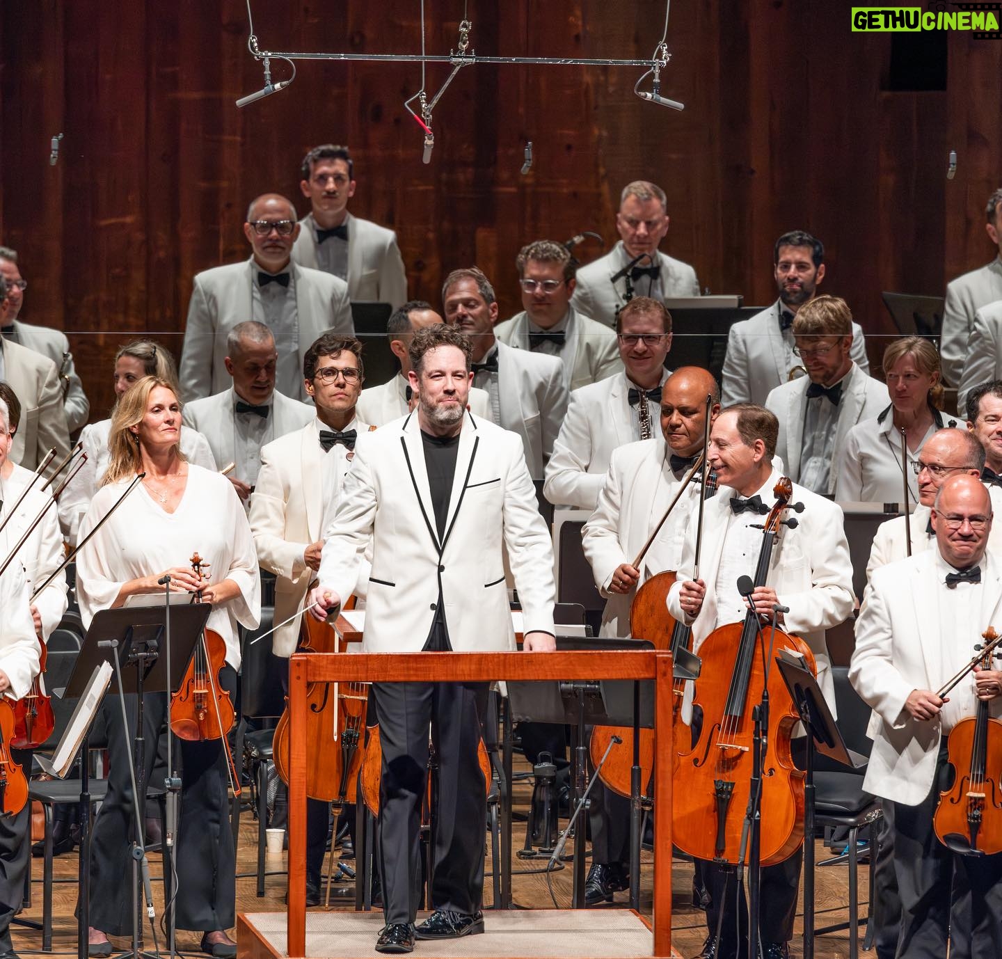 Béla Fleck - 899 Likes - Béla Fleck delighted the crowd at Blossom Music Center on Saturday with his banjo transcription of Gershwin’s “Rhapsody in Blue” with The Cleveland Orchestra and conductor Brett Mitchell. (📸: @klibal)
.
.
.
#clevelandorchestra #belafleck #blossommusiccenter #cleveorch #classical #music