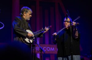 Béla Fleck Instagram - What a great time celebrating Earl Scruggs! 
📸: @mthornphoto