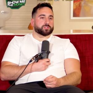 Belal Muhammad Instagram - 😳 Belal Muhammad started MMA only at 23 years of age. And while training with Khabib he got to another mental level 💪 

🎥 @showmethemoneypod - follow for more clips from the pod ⚡️