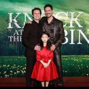 Ben Aldridge Instagram - World premier of @knockatthecabin with the cabin family. 🤎❤️🤎 In theatres and cinemas worldwide today.

Styled by the queen @felicitykay in @hermes 

Grooming by @lailalhayani