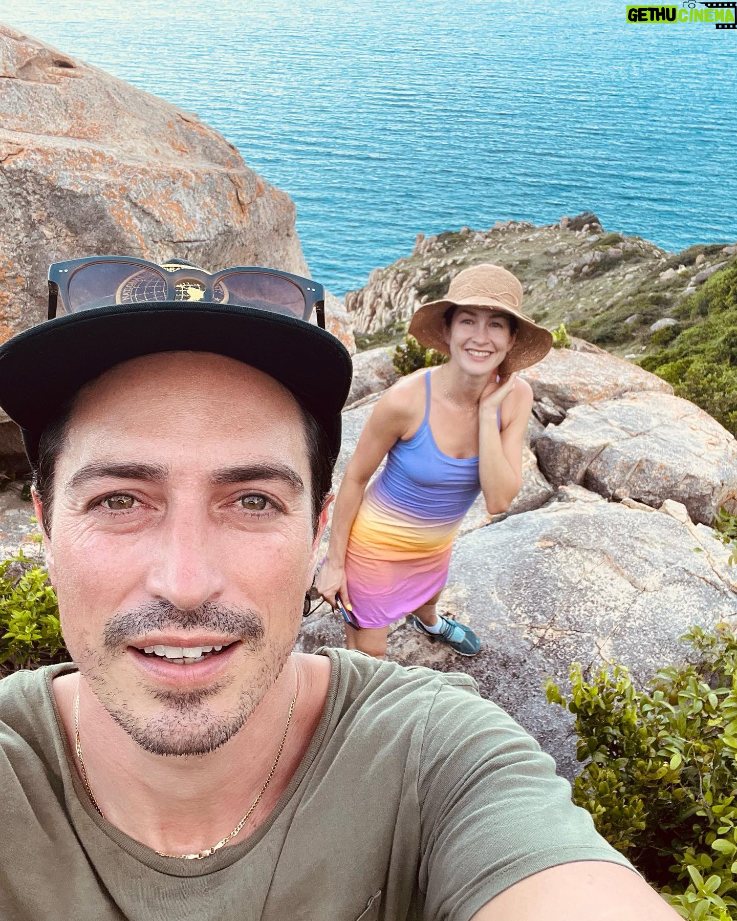 Ben Feldman - 22.1K Likes - Cảm ơn vì mọi thứ, Chúng tôi sẽ nhớ Vietnam. *** Thank you to all the incredible people of Boise, Idaho for a truly incredible few weeks exploring your beauty & culture.