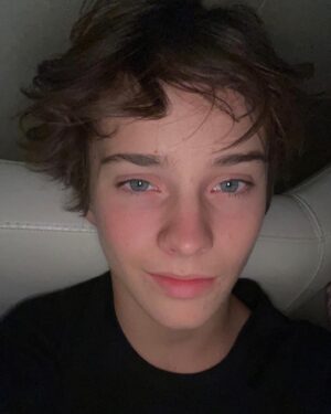 Ben Grosskopf Instagram - dk how to smile ;(
-
-
-
- #explore #bengrosskopf #teen #tiktok #fall