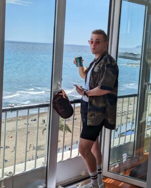 Ben Hardy Instagram - Alicante dreaming con mi hermano @jamesdryden89
