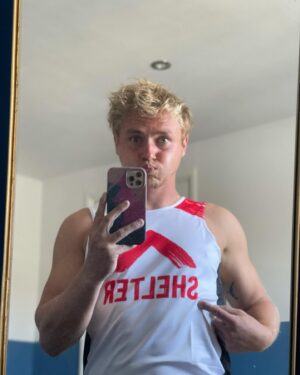 Ben Hardy Instagram - This Sunday I’ll be running the Hackney half marathon for @sheltercharity 

A safe home is a human right - if you have a penny or pound (or several) to spare to help Shelter continue their incredible work in the pursuit of ending homelessness then please do 🙏🏻

If the target of £275 is reached I’ll double it. 

Link in bio.