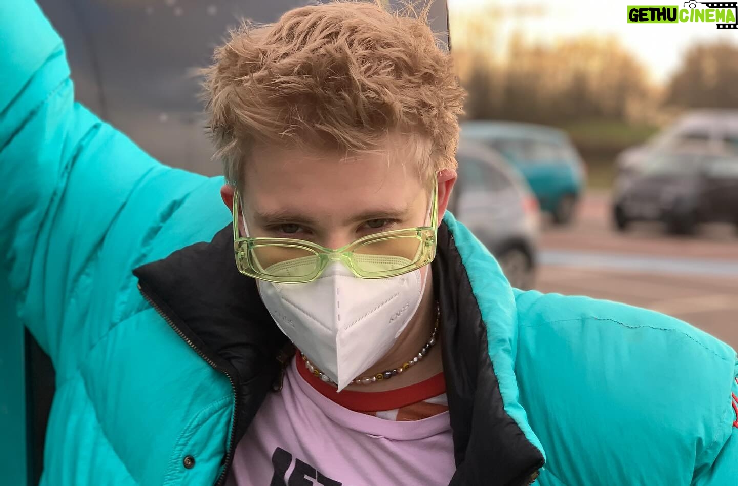 Ben Hardy - 136.4K Likes - Some Love At First Sight BTS. Because… why not.