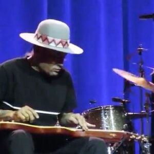 Ben Harper Instagram - Live from the world famous original Ryman Auditorium/Grand Ole Opry "The Bottle Wins Again" on September 8, 2018. Special thanks to @PremierGuitar in the house on this night for a "Rig Rundown."
@asherguitars
@charliemusselwhiteofficial 
@jasonmozersky 
@jimmypaxson 
#jesseingalls

Recorded and mixed by Danny Bernini
.
Bootleg video by Brian Beikirch
.
Link in bio for complete video.

#dumbleamps
#asherguitars