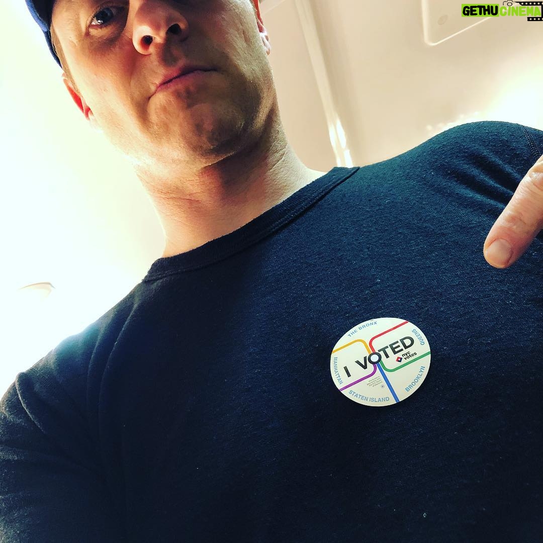 Ben McKenzie - 66.4K Likes - Do it