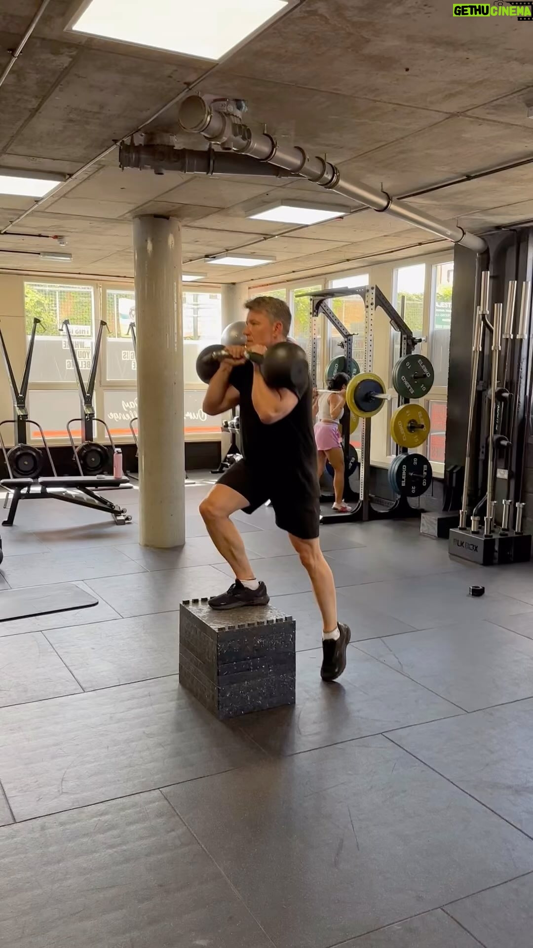 Ben Shephard - 3.3K Likes - Roasting outside fired up inside @foundryfit šŖš„š„cracking session thanks Neale!!! Itās been too long #foundaryfit