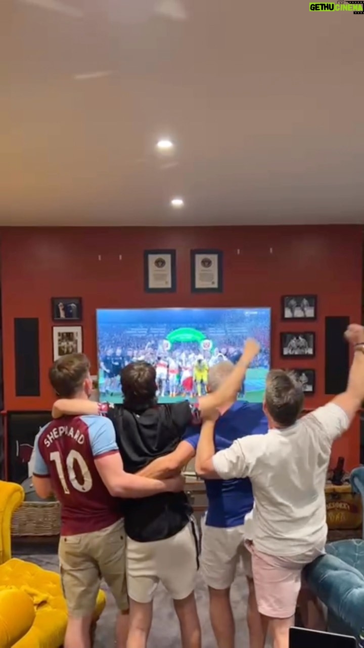 Ben Shephard - 45.2K Likes - So about last night š³š¤£ - what a match, what a team, what a feeling!!! Not sure the boys have recovered from the endless bundles or the bubbles .. I still canāt quite believe it!!! @westham #champions #hammers #bubbles #family