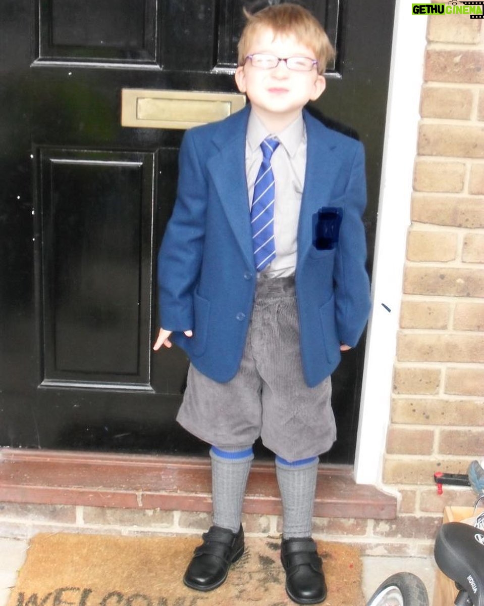 Ben Shephard - 23K Likes - So around 14 years ago this little lad had his first day of school, full of joy, smiles and the most enormous shorts in the world! Today is Samās last full day of lessons before study leave starts for his A levels. It seems like only yesterday he was barely as tall as the letter box, now he barely gets through the front door!!!
To anyone else sending their younguns off for the last day of school- where has the time gone??? Good news is we donāt look a day older right??? š©š„¹š¤·š»āāļø
Good luck to them all for their exams and whatever comes next!
By the way he never did grown into the shorts!! š¤£š¤£