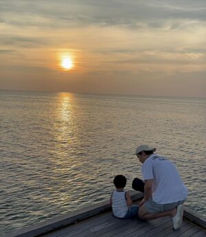 Ben Wu Instagram - #family
#maldives
#hbd
#wooooo
