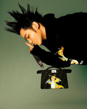 Ben Wu Instagram - 2024 New Year with FENDI

快龍好看還是我好看☺️ 

#fendi #FendiFRGMTPokemon