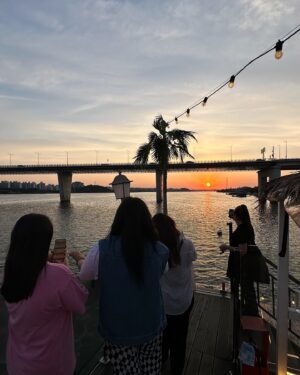 Ben Wu Instagram - 🇰🇷 Sunset

#wooooo
#teamlove