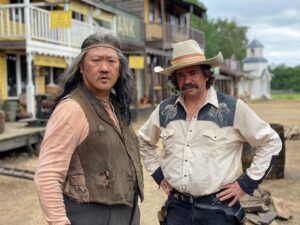Benedict Wong Instagram - #toastoftinseltown on @bbciplayer  episode 5 :Death Valley #mattberry #rustyhalloween the amazing @morgana_robinson  #wildcatlil
