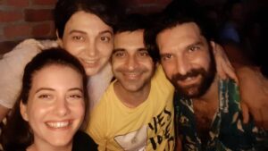 Benian Dönmez Instagram - Benimkiler..🎶🎵😉 @berilpozam @uguruzunel @tanerrumeli