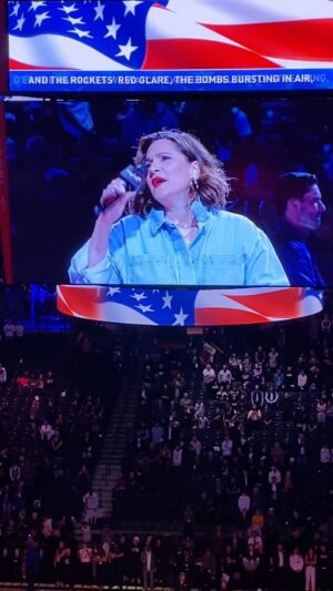 Benj Pasek Instagram - @shobean inventing the national anthem

Video: @joysuprano