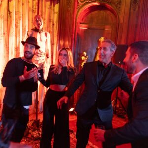Benjamín Alfonso Instagram - La pinta de la segunda temporada de #30monedas con @miguelangelsilvestre por @hbomaxla