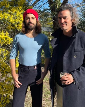 Benjamín Alfonso Instagram - Me clave la uña al lado del ojo sacándome el traje de neoprene… eso #scar