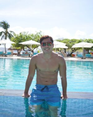 Benjamin Alves Instagram - Can’t wait to hit the beach! 🏝️