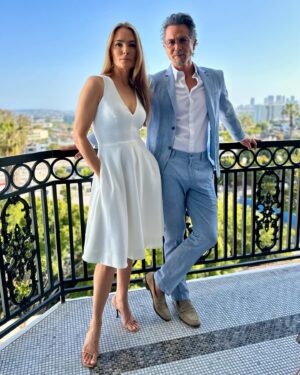 Benjamin Bratt Instagram - My forever date @talisasotobratt…
ready for the Mother of the Bride premiere😍

Love to my team that gets me right:
Styling: @dolly.lanvin 
Grooming: @nataliabruschi 
Fit: @johnvarvatos 
Shoes: @manoloblahnik 
Bling: @luismorais_official
PR: @viewpoint.pr