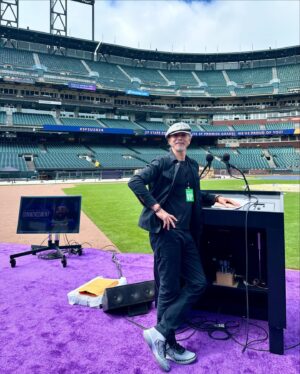 Benjamin Bratt Instagram - Dear graduates of San Francisco State University’s Class of 2024 - So inspiring to join in on the energy and passion of you future leaders and change makers @oraclepark, AND an incredible honor to receive a Doctorate of Fine Arts (!!) from University president Lynn Mahoney and trustee chair Wenda Fong.

Thanks for including me — may you continue to strive for and achieve your wildest dreams!! 🙌🏽❤️🙌🏽