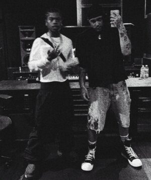 Benjamin Flores Jr. Instagram - “ CHXNEL “

LmK wUT Y@LL ThInK ¿!¡?

Go 2 @giopilla for our new song