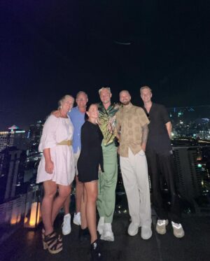 Benjamin Peltonen Instagram - 🌆&💓&👨‍👩‍👧‍👦
