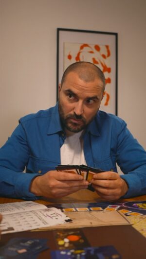 Benjamin Verrecchia Instagram - Les soirées jeux de société. Ce bourbier. 

📷 @agatho55 
🎥 @mister.jo