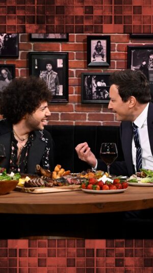 Benny Blanco Instagram - @itsbennyblanco recommends kicking off a night out with an olive oil shot 😂 #FallonTonight
