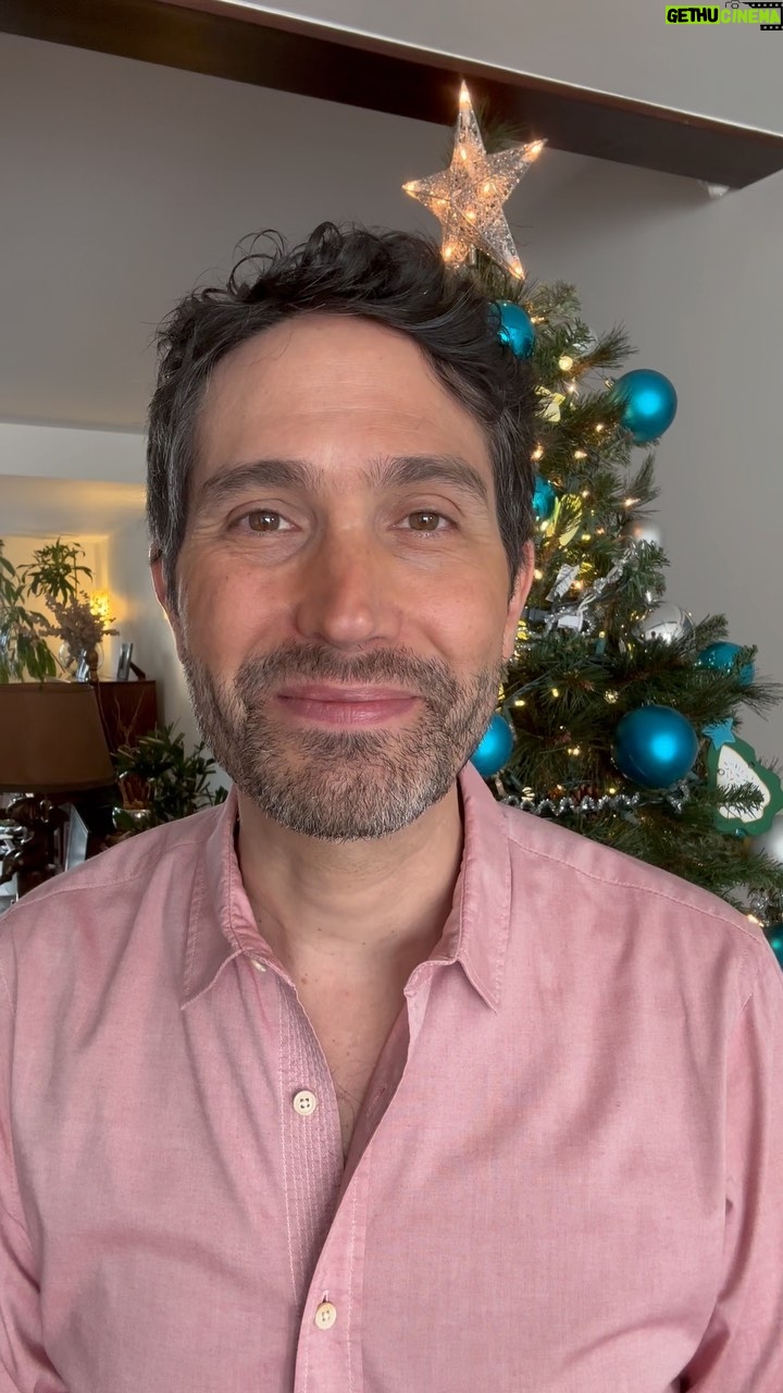 Benny Ibarra - 3.2K Likes - Durante este año en conjunto con @Lalamexico y @Fundacionlala hemos cumplido sueños y ayudado a miles de niños y niñas gracias a la campaña #UnVasoLalaParaCompartir, sigamos esparciendo amor y ayudando durante el 2023 que ya se acerca ¡Felicidades!