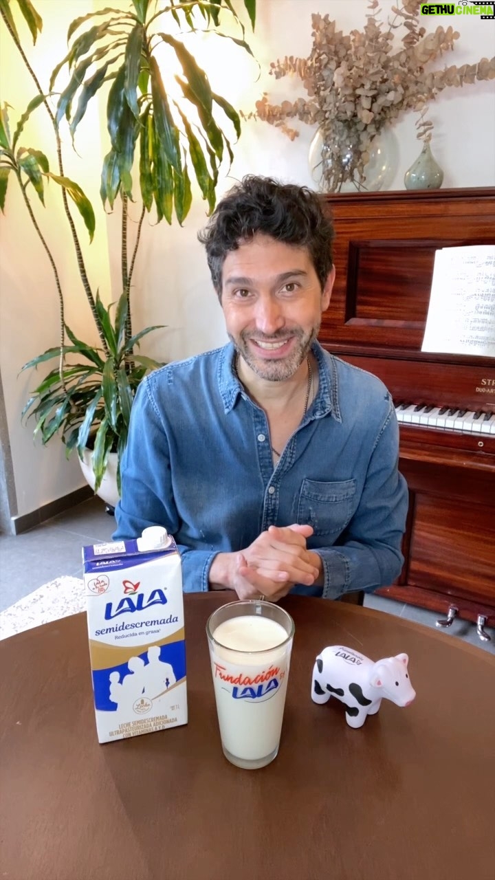 Benny Ibarra - 1.4K Likes - Con #UnVasoLalaParaCompartir se hace una gran diferencia para la nutrición de los niñ@s que más lo necesitan. Muy pronto te compartiré a donde más estarán llegando estos vasos de leche. @LalaMexico @FundaciónLala
