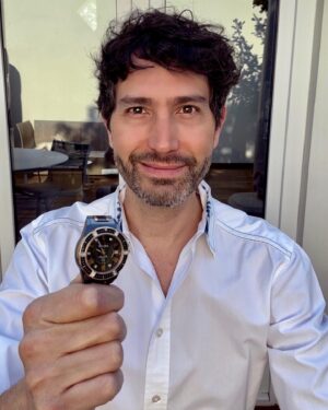 Benny Ibarra Instagram - Hay regalos que perduran con el tiempo, y para este próximo día de las madres un reloj Bulova @bulova_mexico es el mejor detalle para sorprender a mamá.
 
Bulova un regalo grande como el corazón de mamá. #BulovaGrandeComoElAmorDeMamá