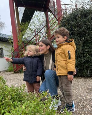 Benoît Assadi Instagram - Nous 4 et rien d’autre 🤍👨‍👩‍👦‍👦