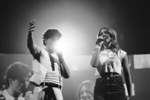 Benson Boone Instagram - Probably the most emotional day of my life. I’m still wondering if this show even happened. Our first arena. Thank you for crying with me, singing with me, laughing with me, feeling with me. I promise you this is just the start of it, and I ain’t slowin down till these tires are burned into the street.

📸: @shaydenschoonover 1,2,3
@mclean.long 4-10